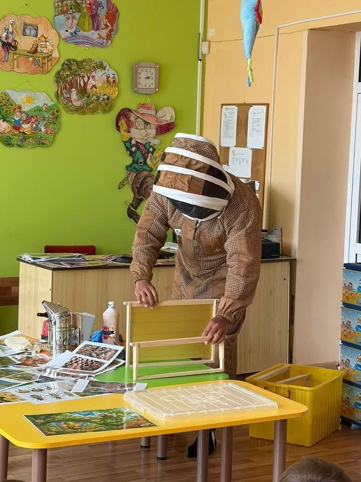 Пчелари в действие 2